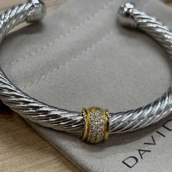 🎒David Yurman🎒 white Pomegranate Diamond Bracelet - Picture 3 of 5